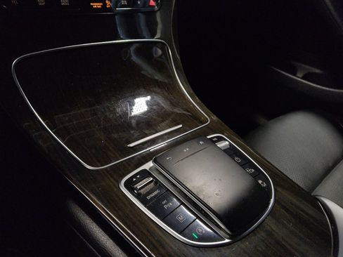 Used 2021 Mercedes-Benz GLC 300 image 26