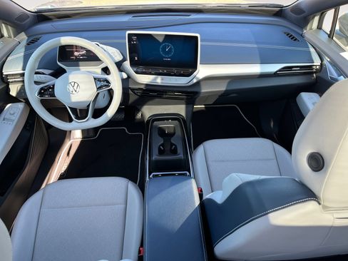 Certified 2023 Volkswagen ID.4 Pro S image 11