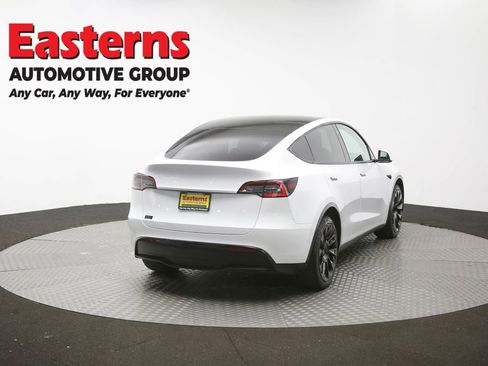 Used 2021 Tesla Model Y Long Range AWD/4WD image 34