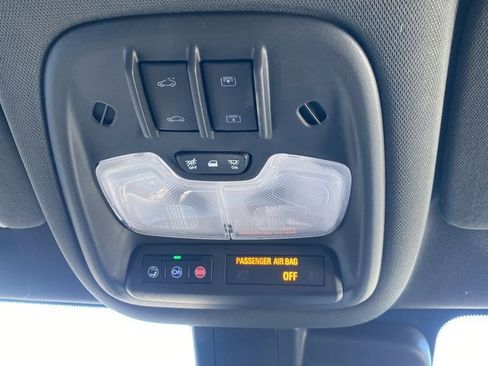 Used 2023 Chevrolet TrailBlazer RS w/ Sun and Liftgate Package image 32