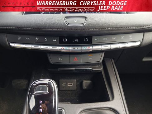 Used 2023 Cadillac XT4 Premium Luxury AWD/4WD image 21