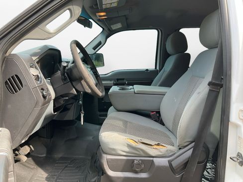 Used 2014 Ford F250 XLT image 9