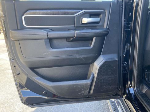 Used 2024 RAM 2500 Big Horn w/ Bed Utility Group image 19