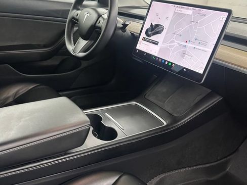 Used 2021 Tesla Model 3 Long Range AWD/4WD image 32