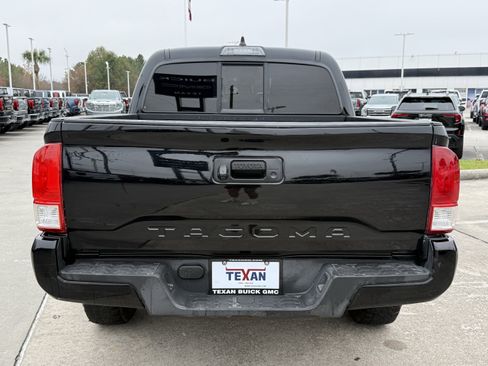 Used 2020 Toyota Tacoma SR image 6