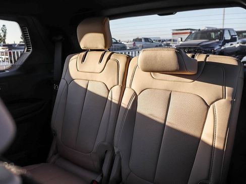 New 2026 Jeep Grand Cherokee L Limited w/ Luxury Tech Group II RWD image 24