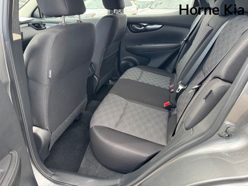 Used 2022 Nissan Rogue Sport SV FWD image 13
