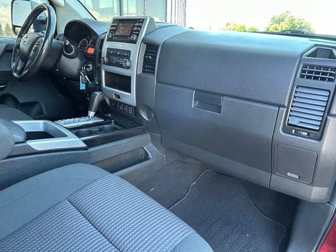 Used 2014 Nissan Titan PRO-4X AWD/4WD image 36