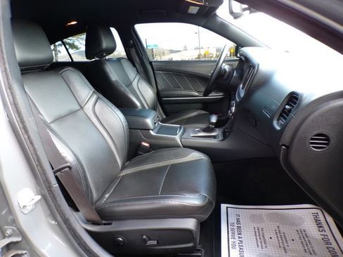 Used 2023 Dodge Charger SXT w/ Plus Group RWD image 13