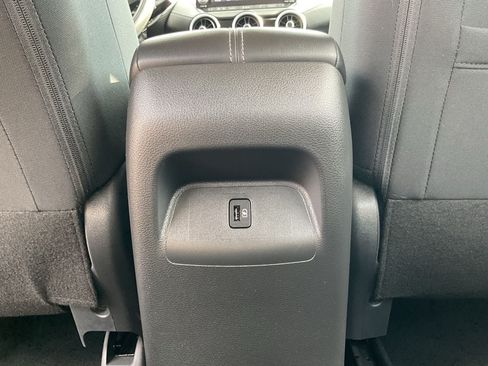 Used 2025 Nissan Sentra SV FWD image 10