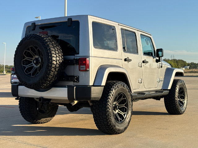 Used 2015 Jeep Wrangler Unlimited Sahara w/ Max Tow Package AWD/4WD image 9