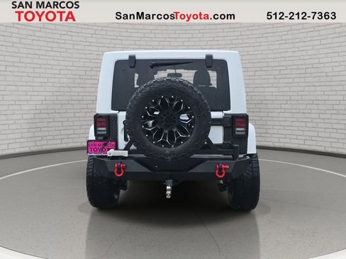 Used 2016 Jeep Wrangler Sahara w/ Connectivity Group image 6