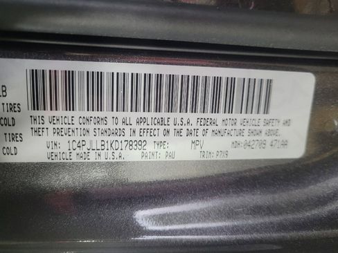 Used 2019 Jeep Cherokee Latitude Plus FWD image 33