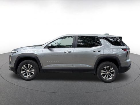 Used 2025 Chevrolet Equinox LT AWD/4WD image 4