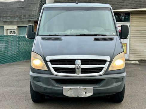 Used 2008 Dodge Sprinter 2500 image 2