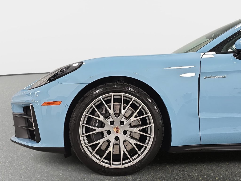 Certified 2026 Porsche Panamera 4 E-Hybrid AWD/4WD image 10