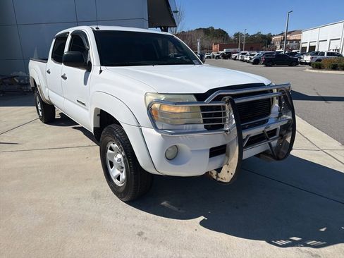 Used 2006 Toyota Tacoma PreRunner image 1