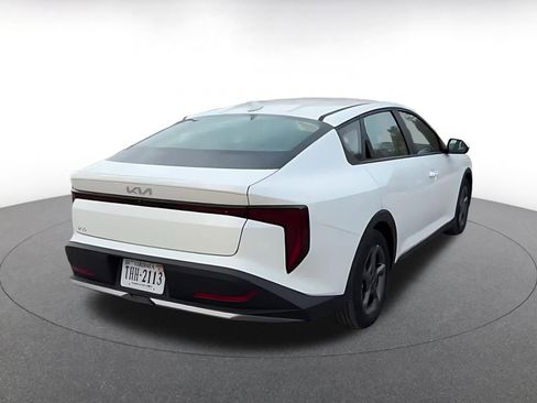 Used 2025 Kia K4 LXS image 14