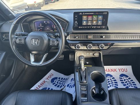 Used 2022 Honda Civic Sport Touring image 2