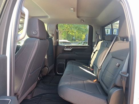 New 2026 GMC Sierra 2500 SLE w/ SLE Value Package; image 10