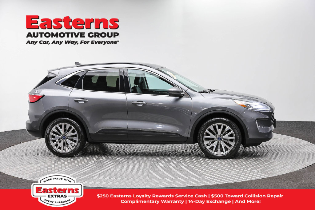 Used 2021 Ford Escape Titanium AWD/4WD image 5