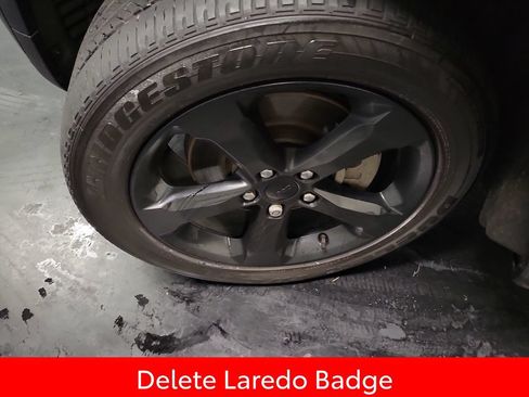 Used 2023 Jeep Grand Cherokee L Laredo AWD/4WD image 13