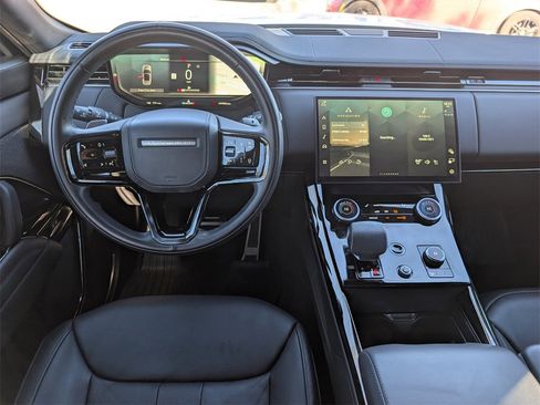 Used 2023 Land Rover Range Rover Sport SE Dynamic image 17