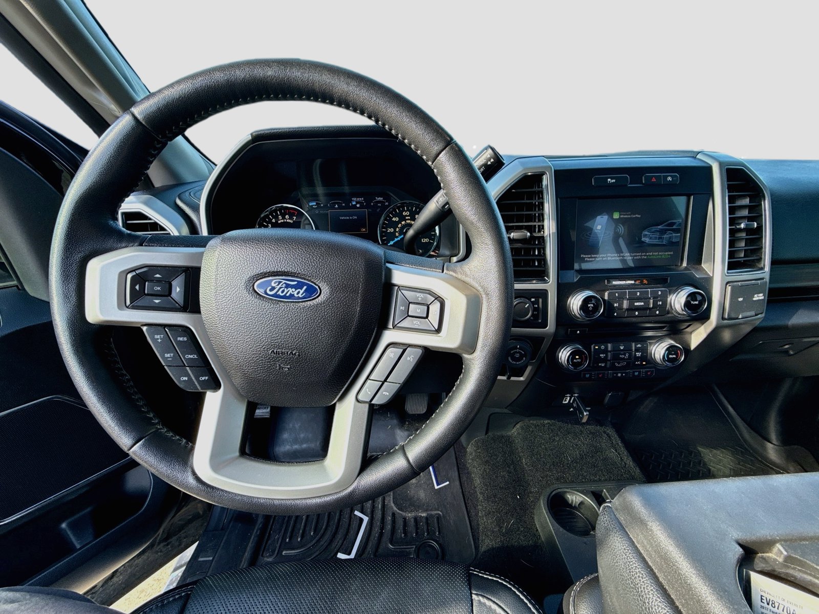 Used 2017 Ford F150 Lariat w/ Equipment Group 501A Mid AWD/4WD image 11