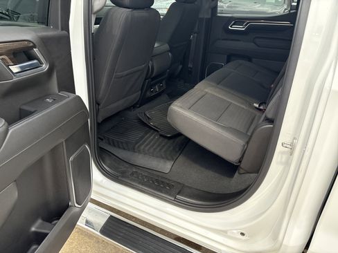 Used 2022 Chevrolet Silverado 1500 LT image 14