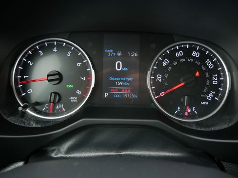 Used 2020 Toyota RAV4 XLE image 21