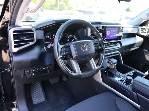 Used 2022 Toyota Tundra SR5 AWD/4WD image 17