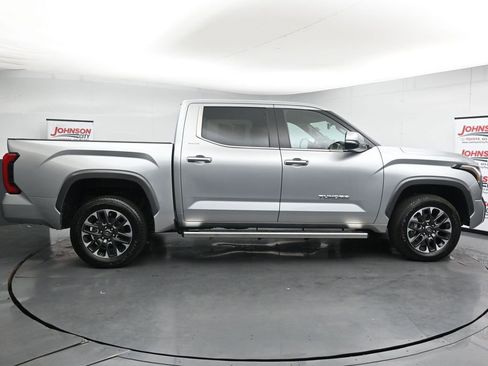 Used 2026 Toyota Tundra Limited AWD/4WD image 9