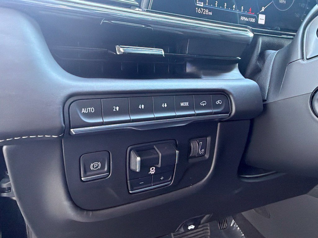 Used 2024 Cadillac Escalade Premium Luxury Platinum AWD/4WD image 10