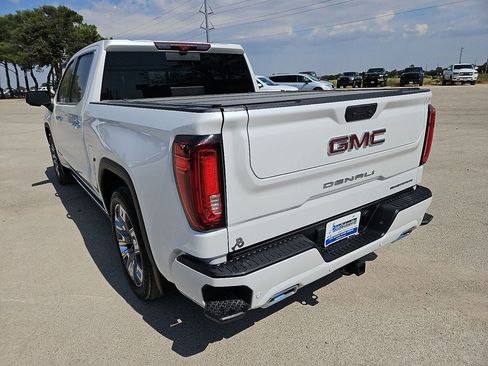 Used 2024 GMC Sierra 1500 Denali RWD image 5