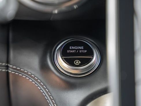 Used 2022 Mercedes-Benz SL 63 AMG 4MATIC image 33