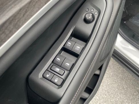 New 2025 Jeep Grand Cherokee L Limited w/ Luxury Tech Group II AWD/4WD image 13