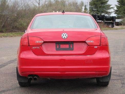 Used 2014 Volkswagen Jetta SE image 4