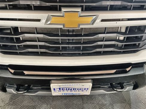 Used 2024 Chevrolet Silverado 2500 Custom w/ Custom Value Package image 29