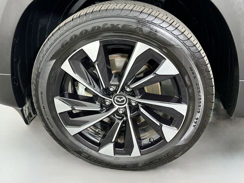 Certified 2025 MAZDA CX-50 2.5 Hybrid w/ Premium Plus Pkg AWD/4WD image 33