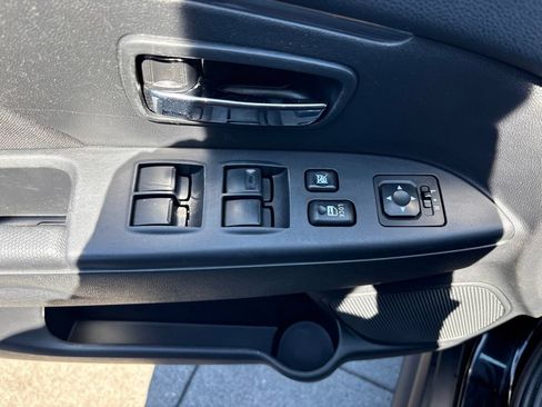 Used 2016 Mitsubishi Outlander Sport ES FWD image 14