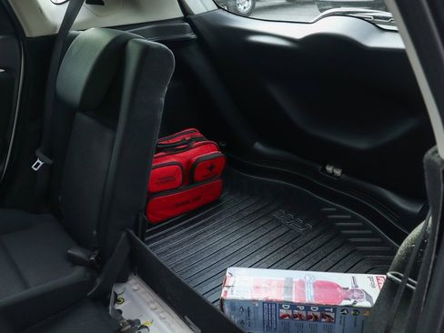 Used 2020 Honda Fit LX image 30