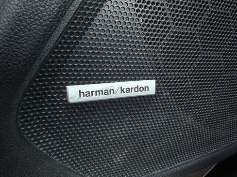 Used 2017 Subaru Outback 2.5i Limited image 19