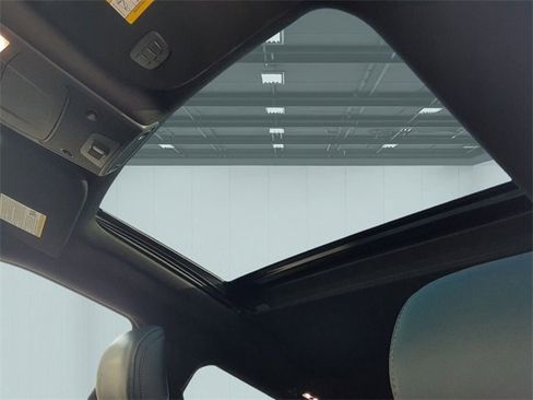 Used 2018 Ford F150 Limited w/ Trailer Tow Package image 11