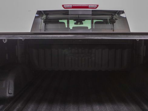 Used 2023 GMC Sierra 1500 AT4 w/ AT4 Preferred Package image 33