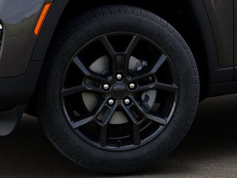 New 2025 Jeep Grand Cherokee Limited AWD/4WD image 8