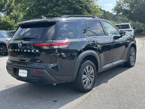 Used 2025 Nissan Pathfinder SV AWD/4WD image 5