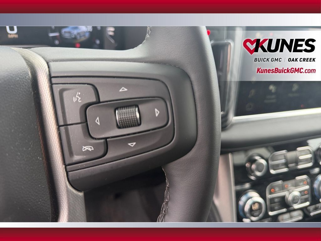Used 2024 GMC Yukon Denali AWD/4WD image 18