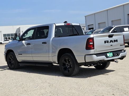New 2026 RAM 1500 Express AWD/4WD image 4