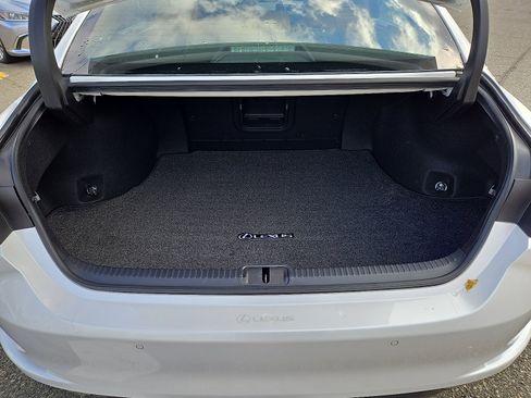 Used 2023 Lexus ES 350 w/ Premium Package image 29