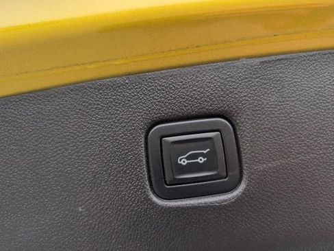 Used 2022 Chevrolet Blazer RS w/ Enhanced Convenience Package AWD/4WD image 40